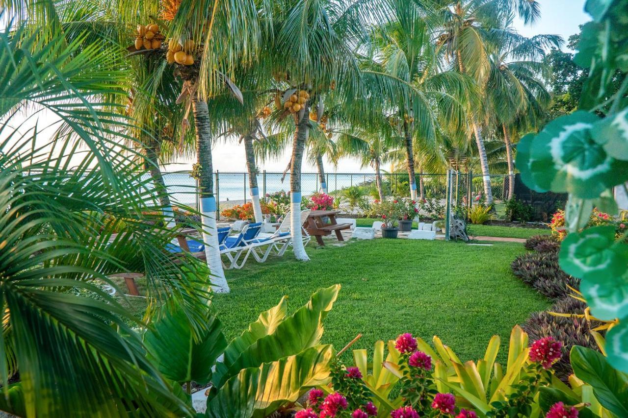 Banyan Beach House Villa Бриджтаун Екстер'єр фото